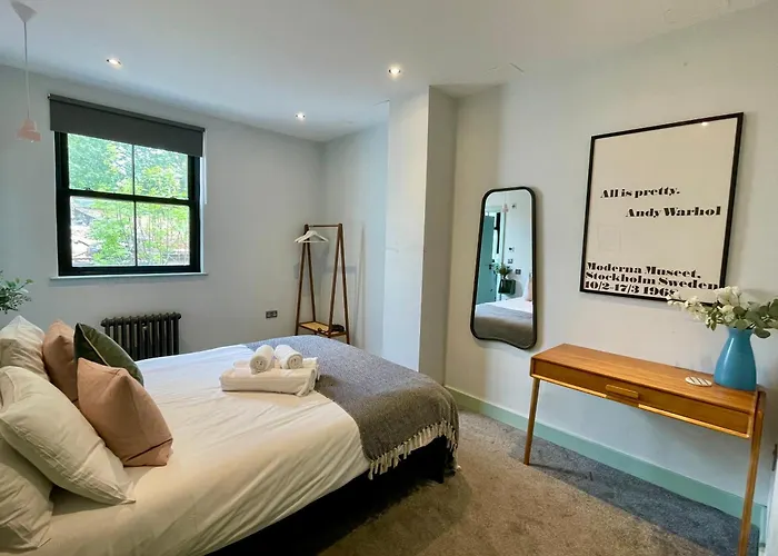 Cute 1-Bedroom Ground Apartment In Stoke Newington